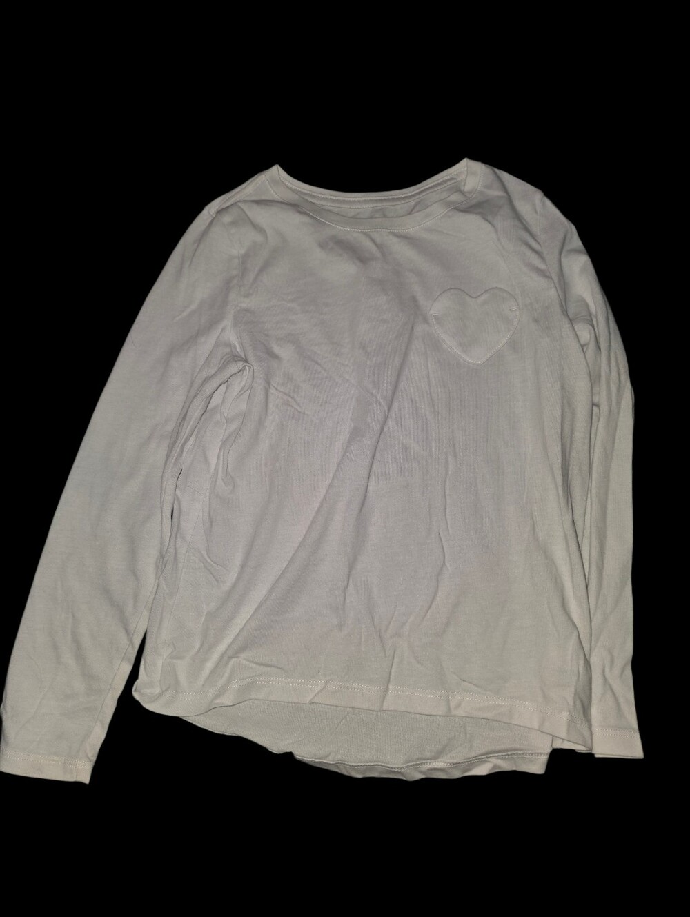 9/8/65. Girls Old Navy White  Tee(PRICE IS FIRM IF YOUR JUST BUYING THIS ITEM)